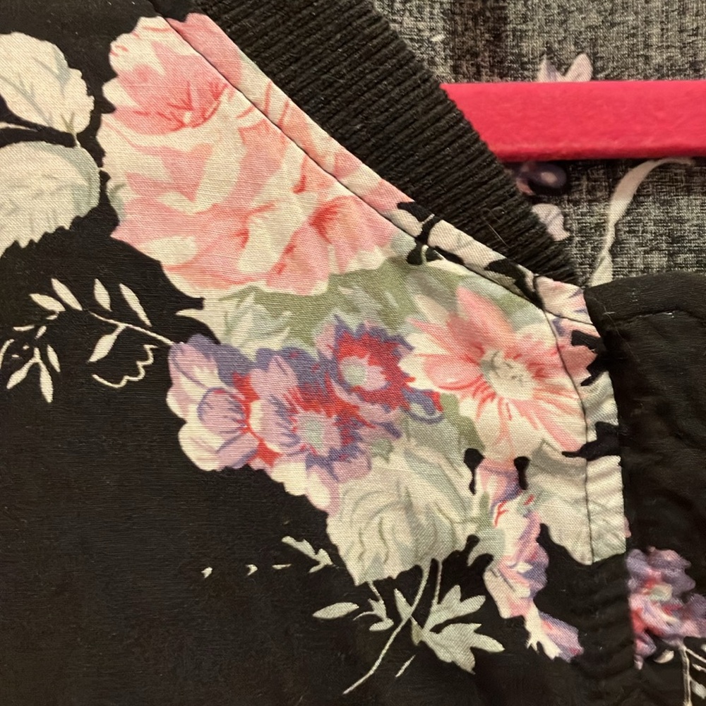 Black & Pink Floral Lightweight Zip Up Jacket - Picture 6 of 7